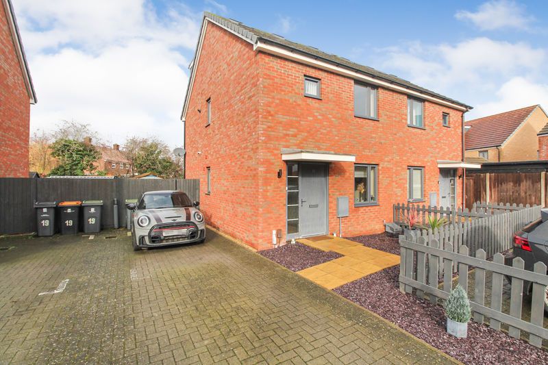 Property photo 1 of 21 Front