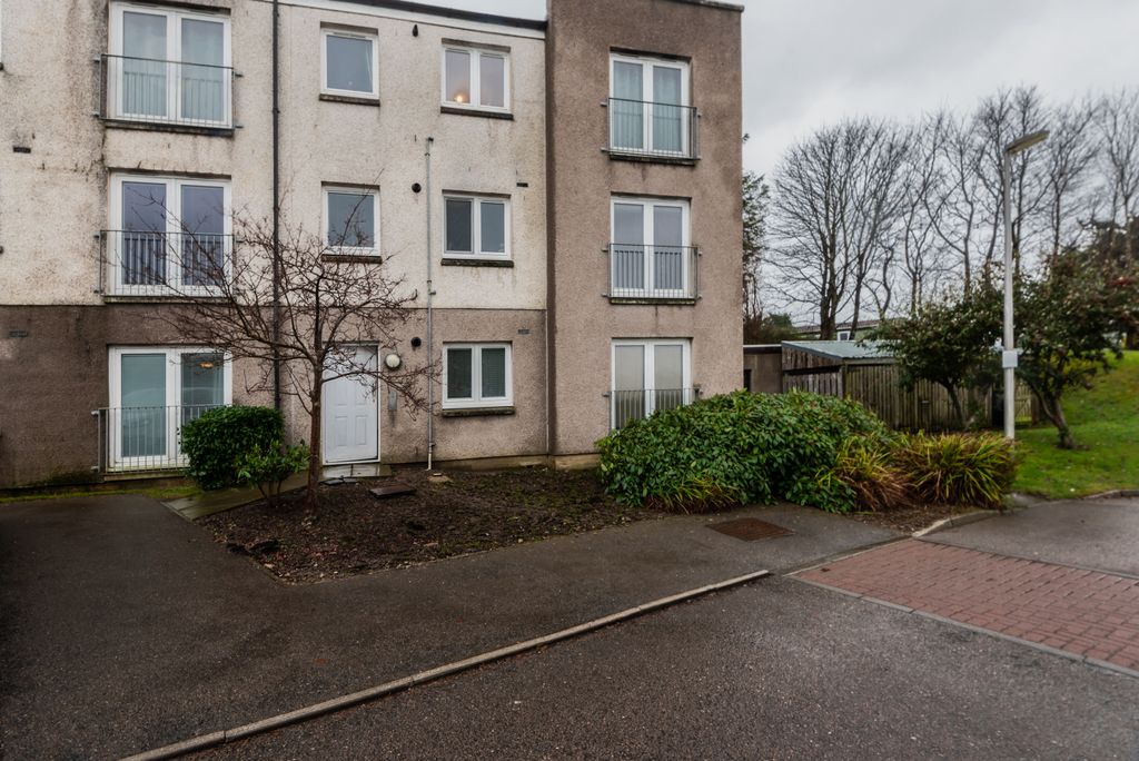 Property photo 1 of 22