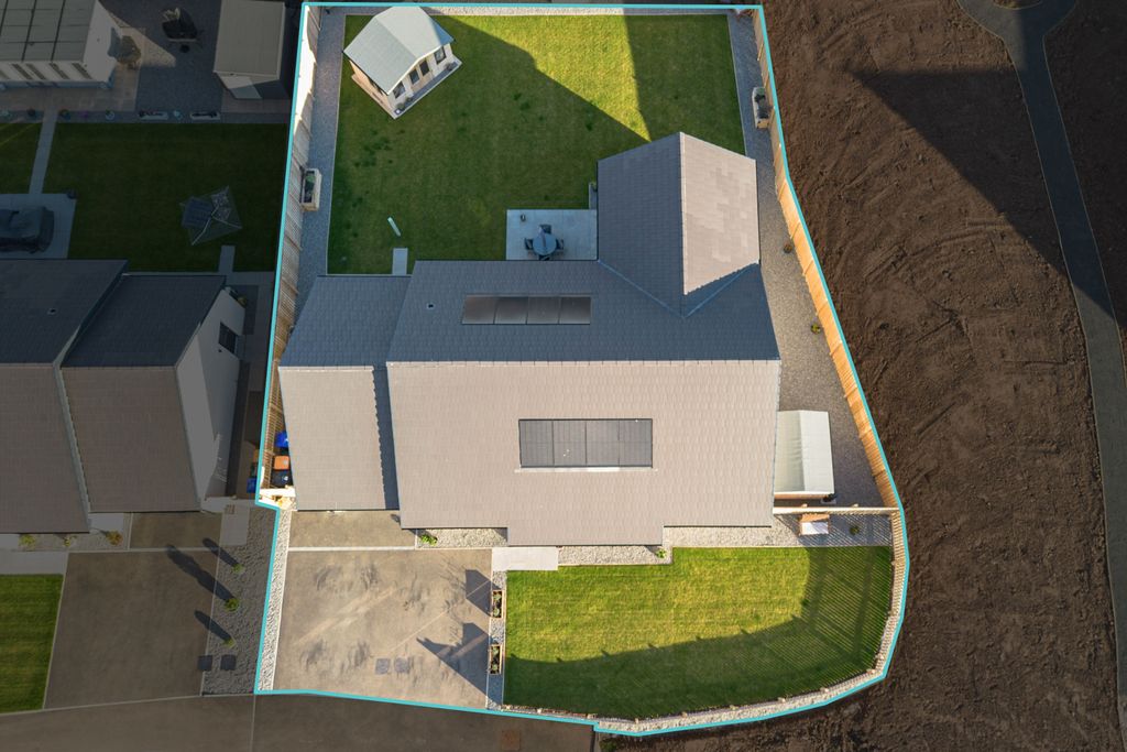 Property photo 2 of 31 Plot Highlight