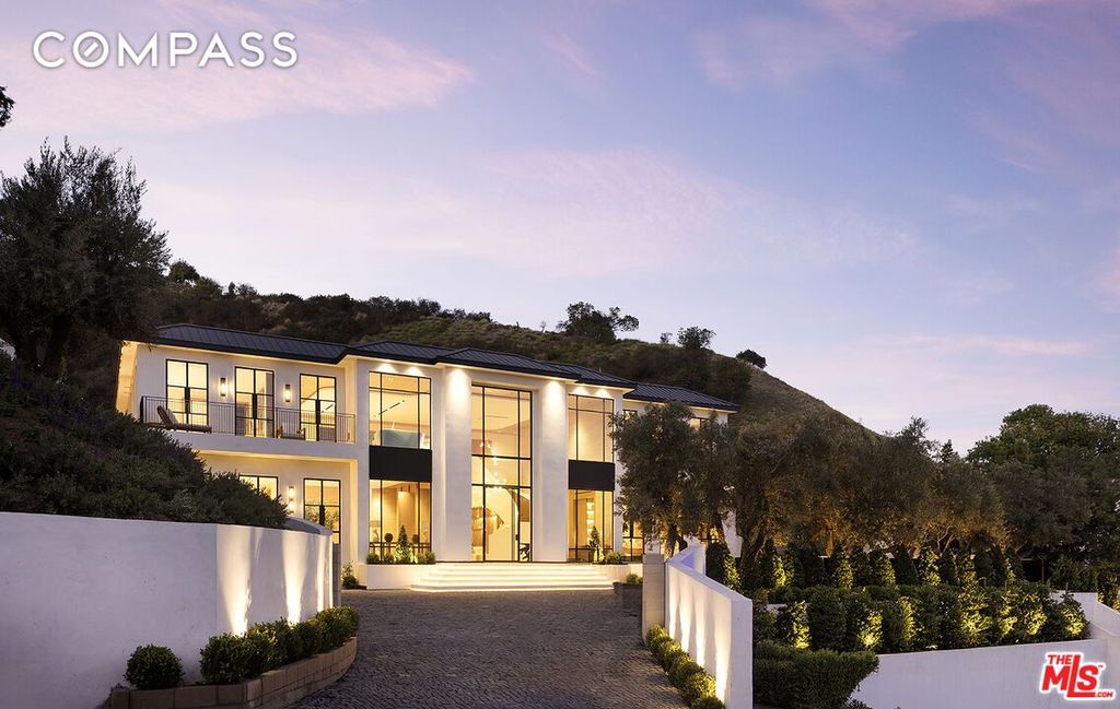 Property photo 1 of 44