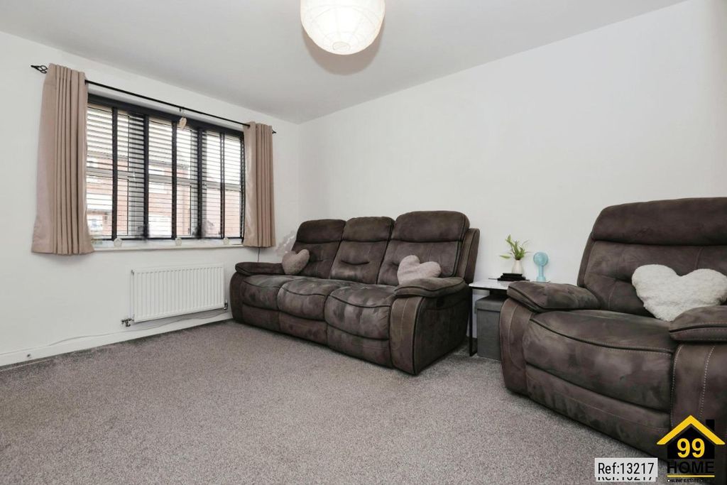 Property photo 2 of 19 Photo 1