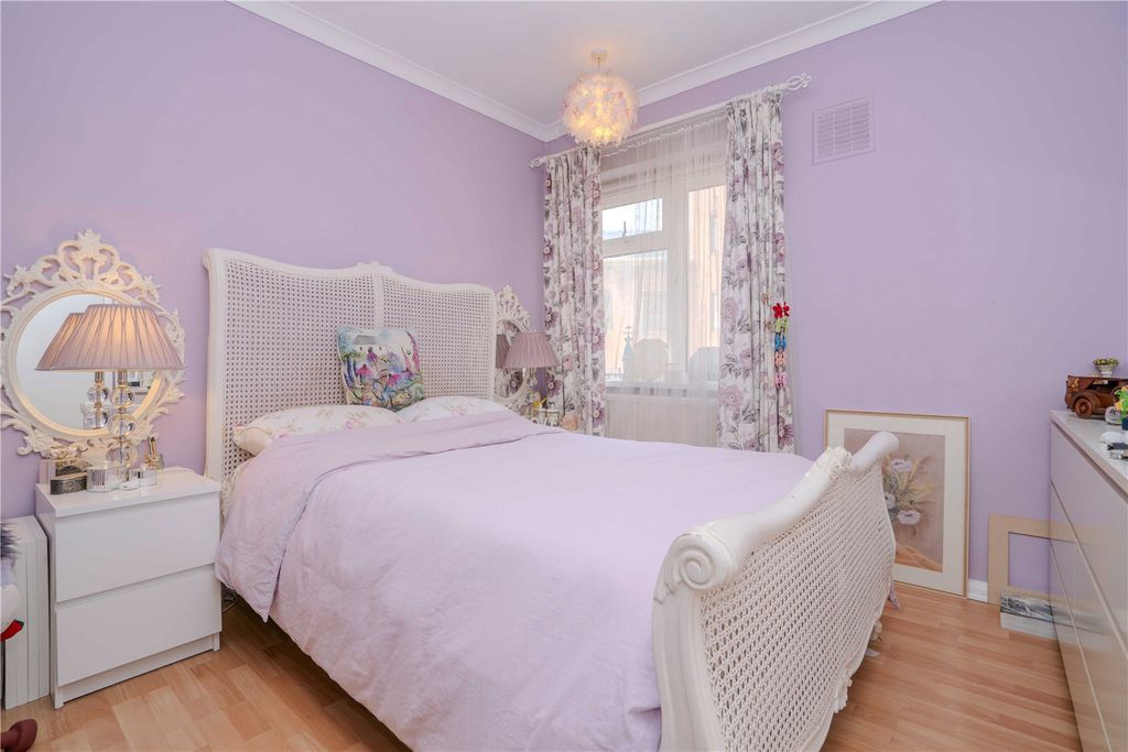 Property photo 3 of 7 Picture No. 11