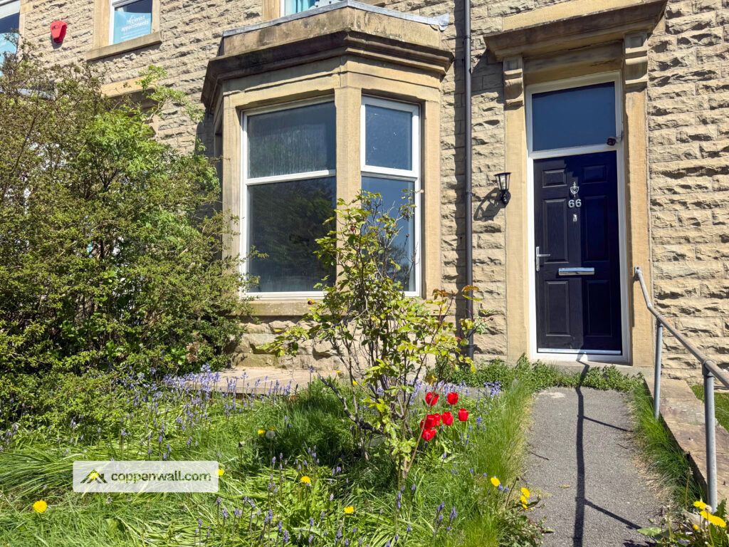 Property photo 1 of 35