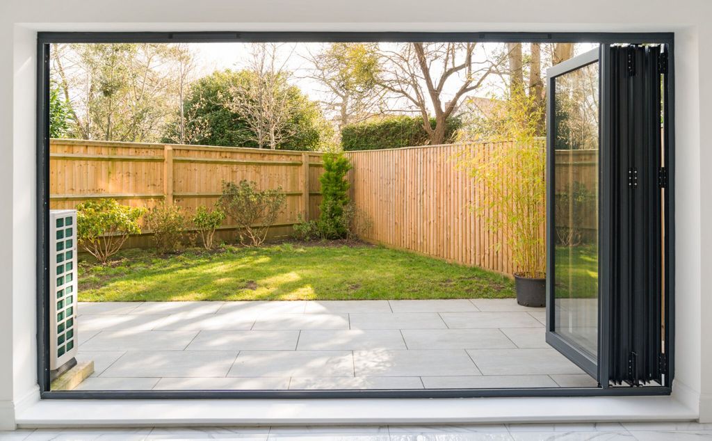 Property photo 2 of 18 Picture No. 08