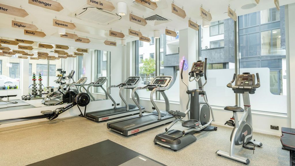 Property photo 1 of 36