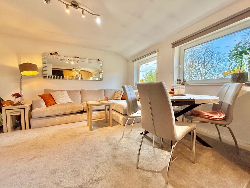 Property photo 3 of 24 Picture No. 16