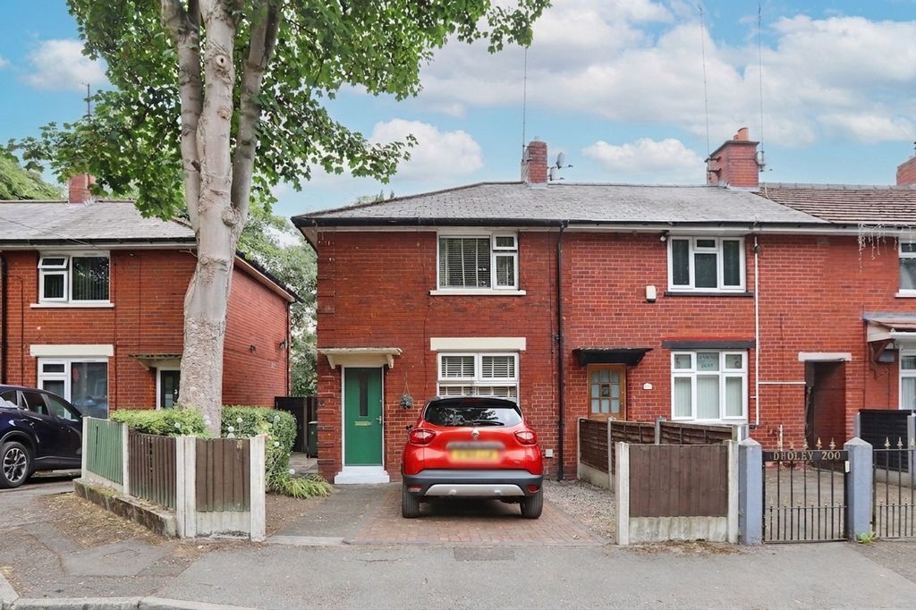 Property photo 1 of 11
