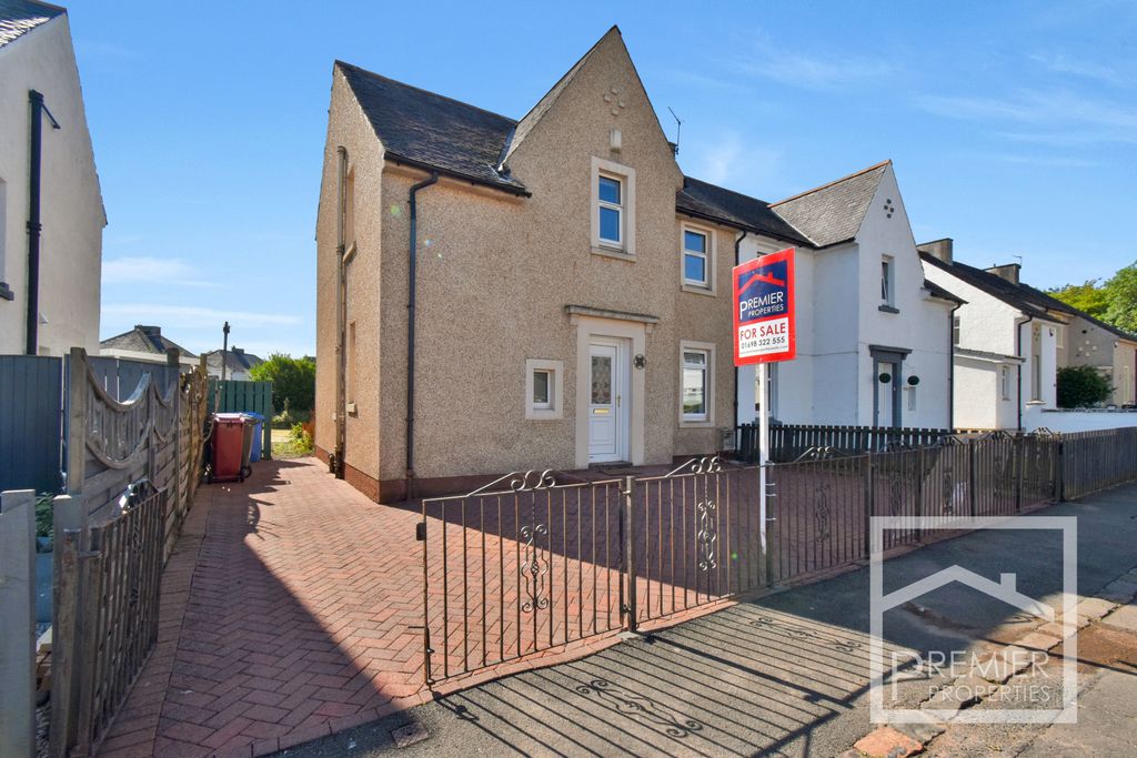 Property photo 1 of 13 A Three Bedroom Semi Detached Villa