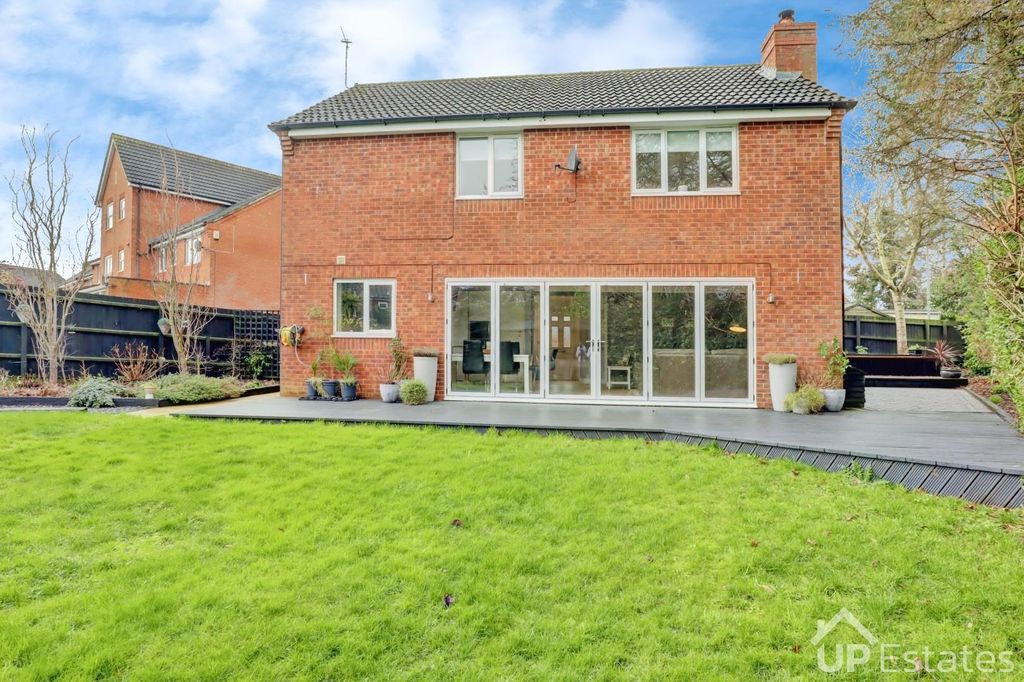 Property photo 2 of 23 Rear Aspect