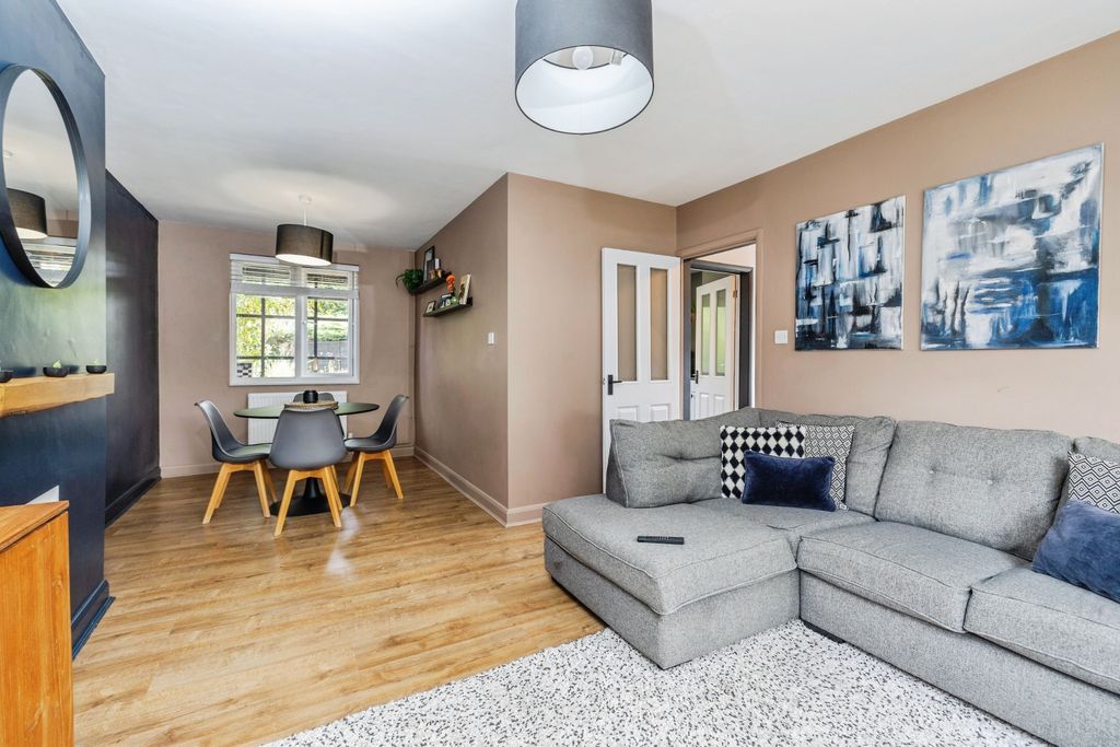 Property photo 3 of 22 2026-06-30-2Scamptonavenue016