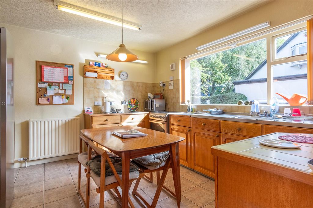 Property photo 3 of 44 Kitchen