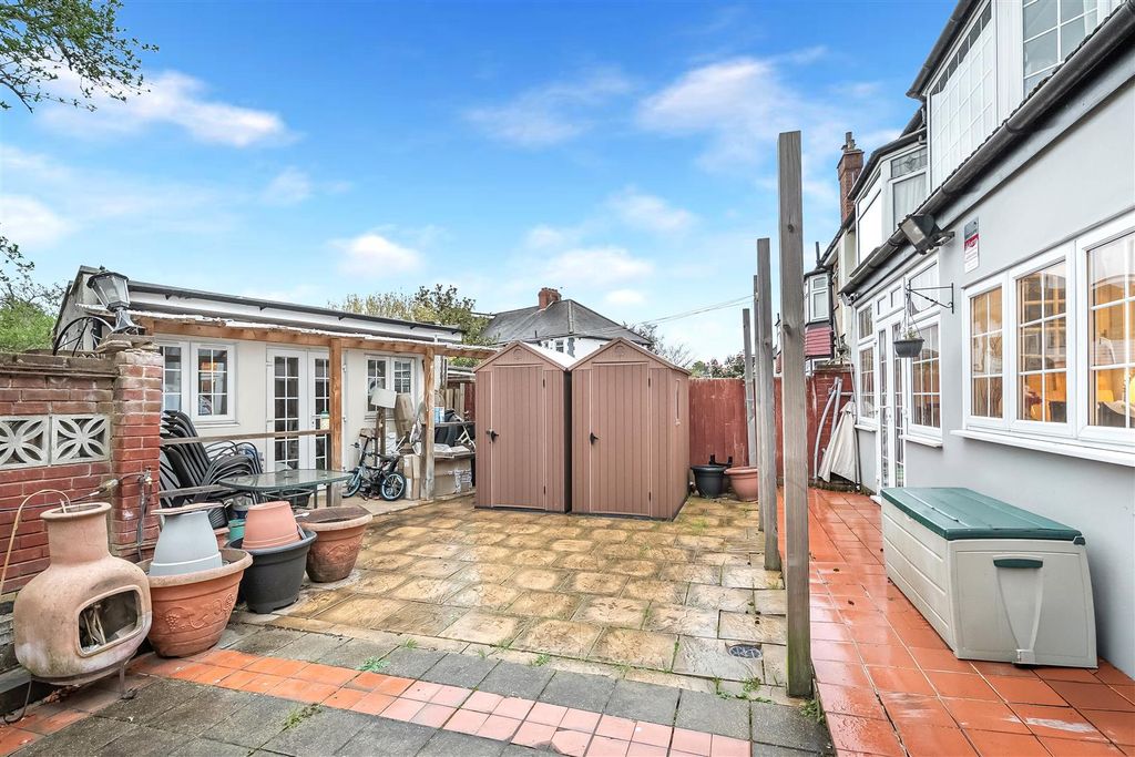 Property photo 2 of 23 02.Jpg