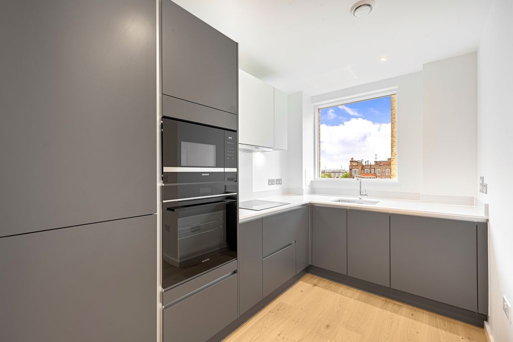 Property photo 2 of 9 Jll