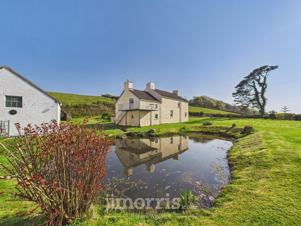 Property photo 2 of 81 Cam02878G0-Pr0012-Still038.Jpg