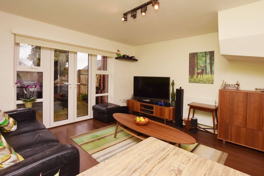 Property photo 1 of 23