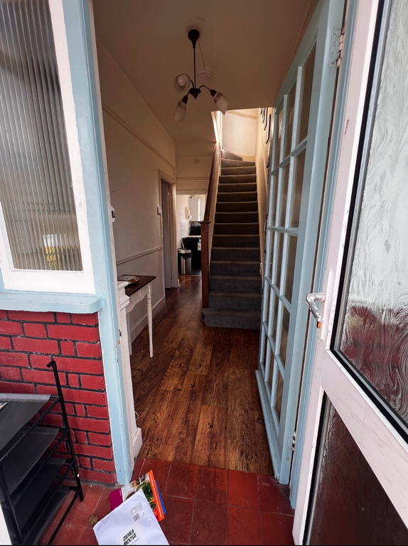 Property photo 2 of 40