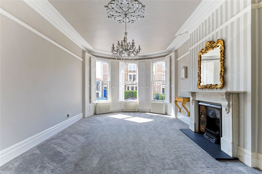 Property photo 2 of 14 Drawing Room
