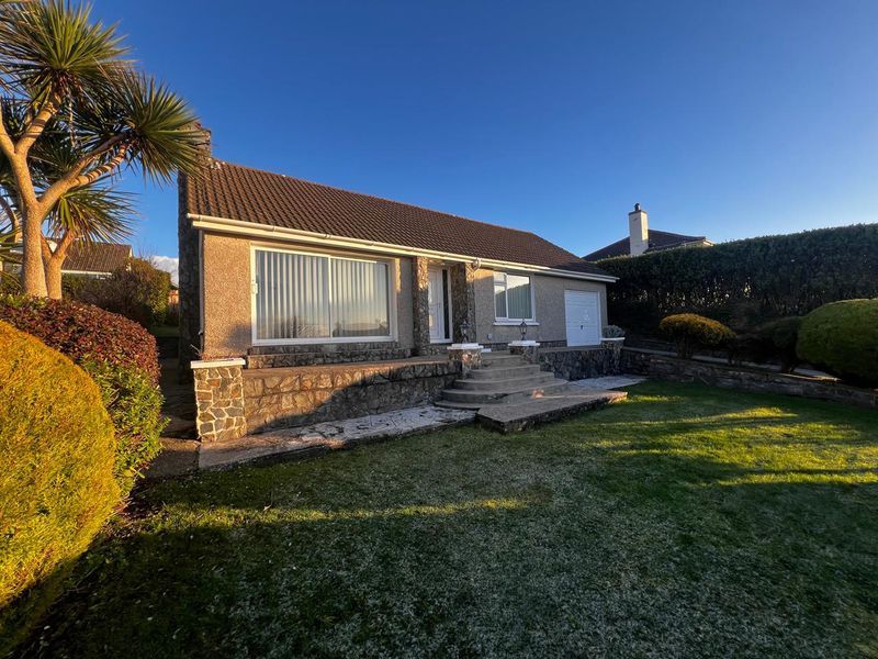 Property photo 1 of 25 Photo 4