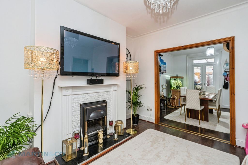 Property photo 2 of 18 Gu215Hb-Fa-Dsc06180