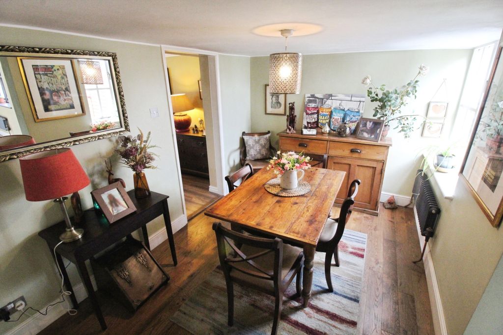 Property photo 2 of 20 Dining Room