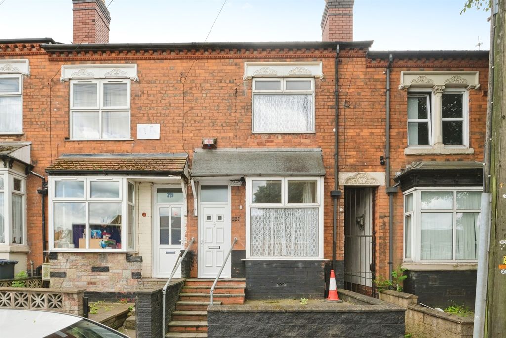 Property photo 1 of 17