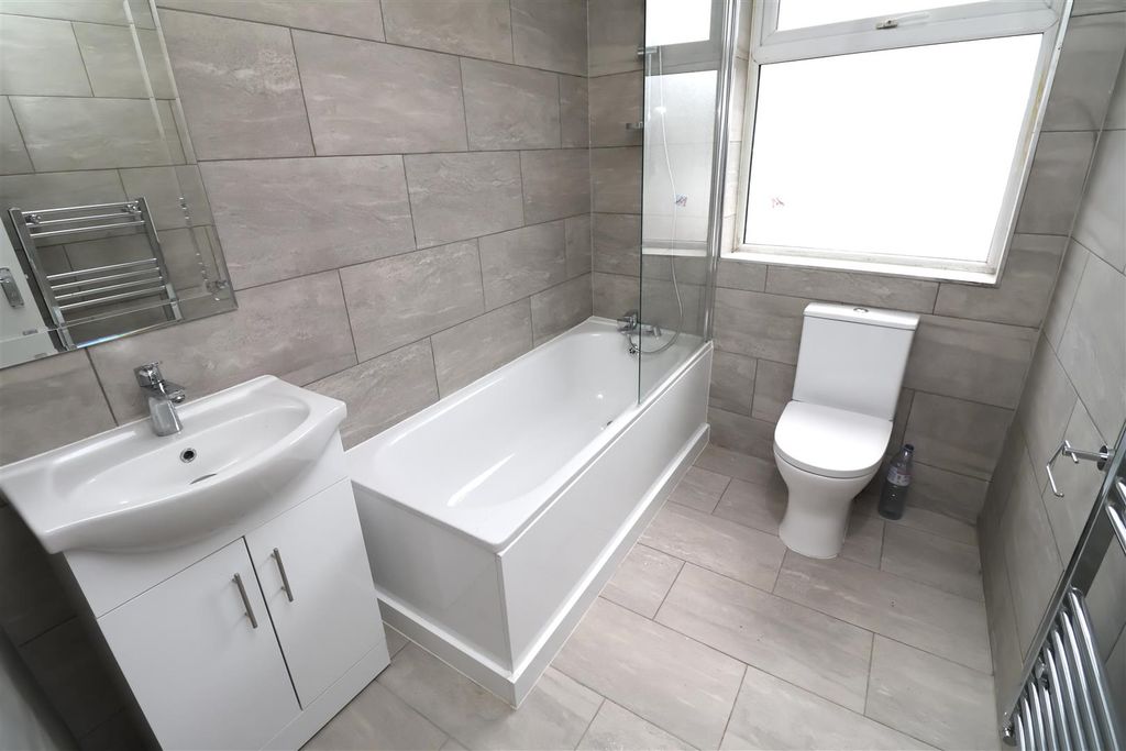 Property photo 3 of 10 Img_0190.Jpg