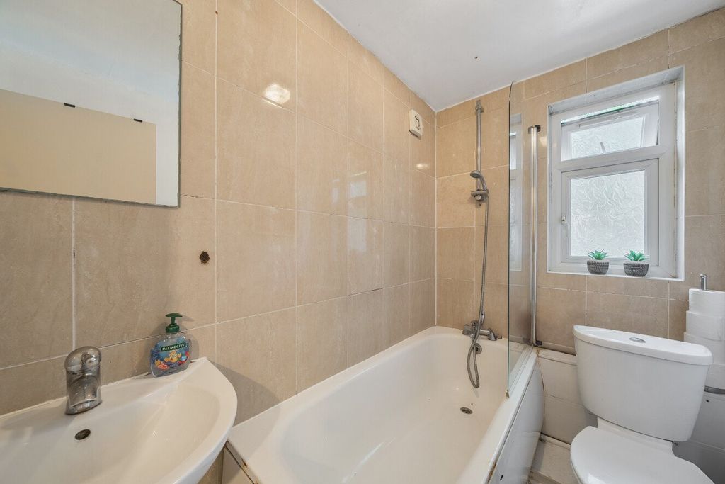 Property photo 3 of 13 Picture No. 20