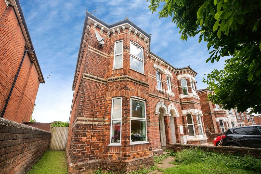 Property photo 1 of 13 Picture No. 33