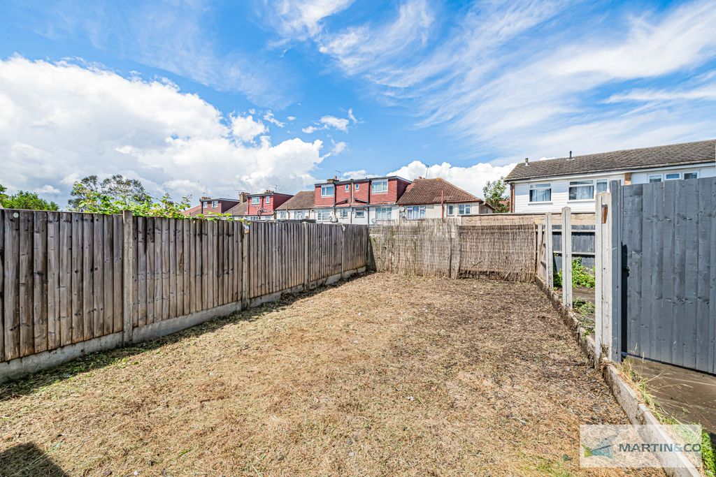 Property photo 2 of 15 16_84153_Watermarked