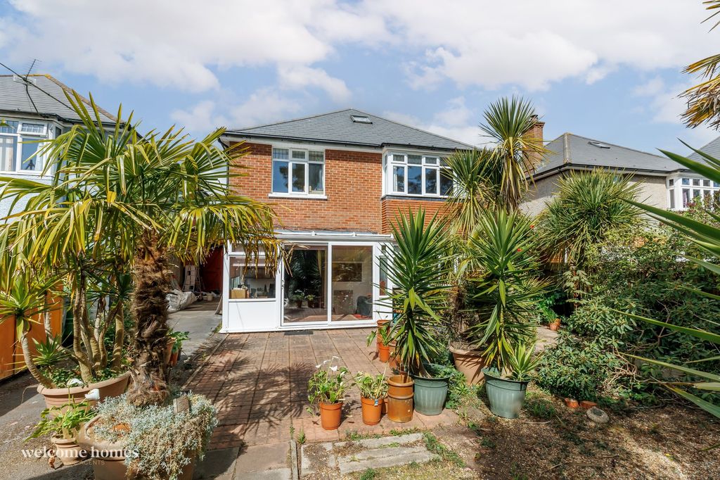 Property photo 2 of 24