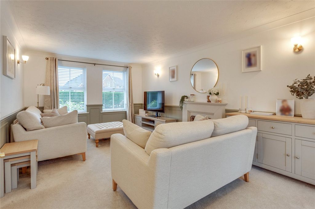 Property photo 3 of 17 Picture No. 31