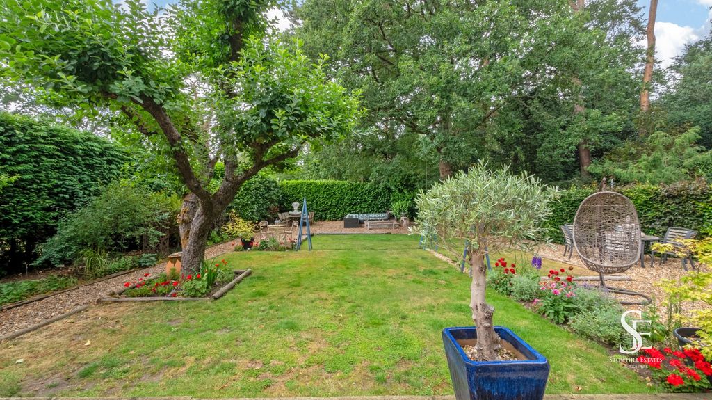 Additional image 34 of 5 bed property for saleOld Wokingham Road, Wokingham RG40