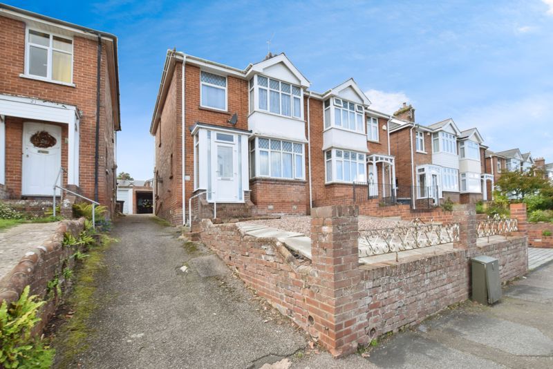 Property photo 1 of 11 Photo 11