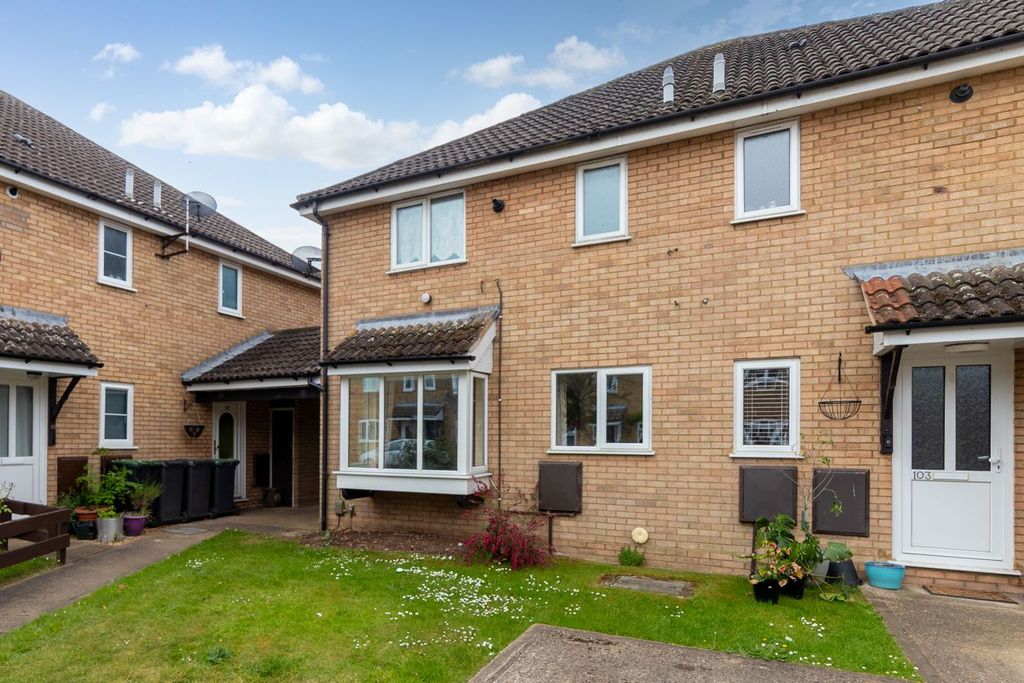Property photo 1 of 9