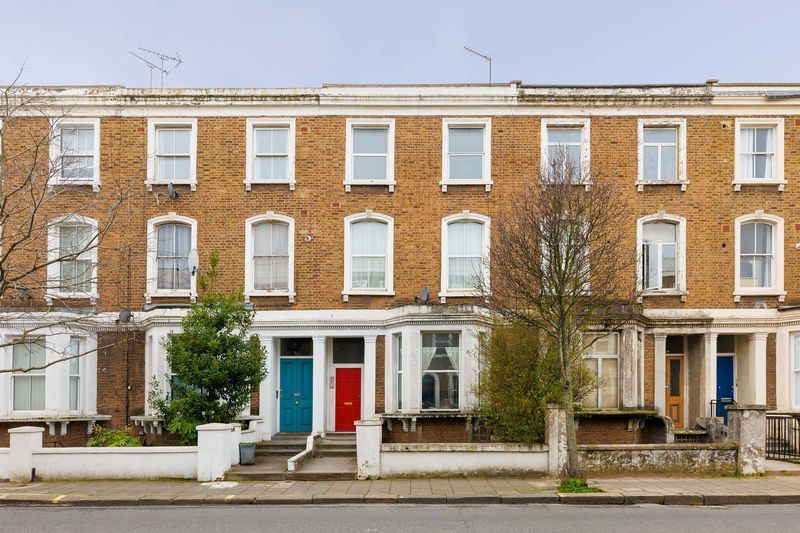 Property photo 1 of 8 Photo 8