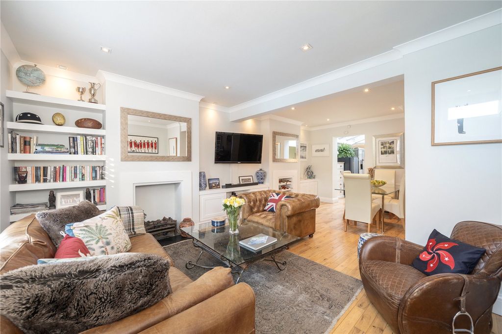 Property photo 1 of 10 Reception