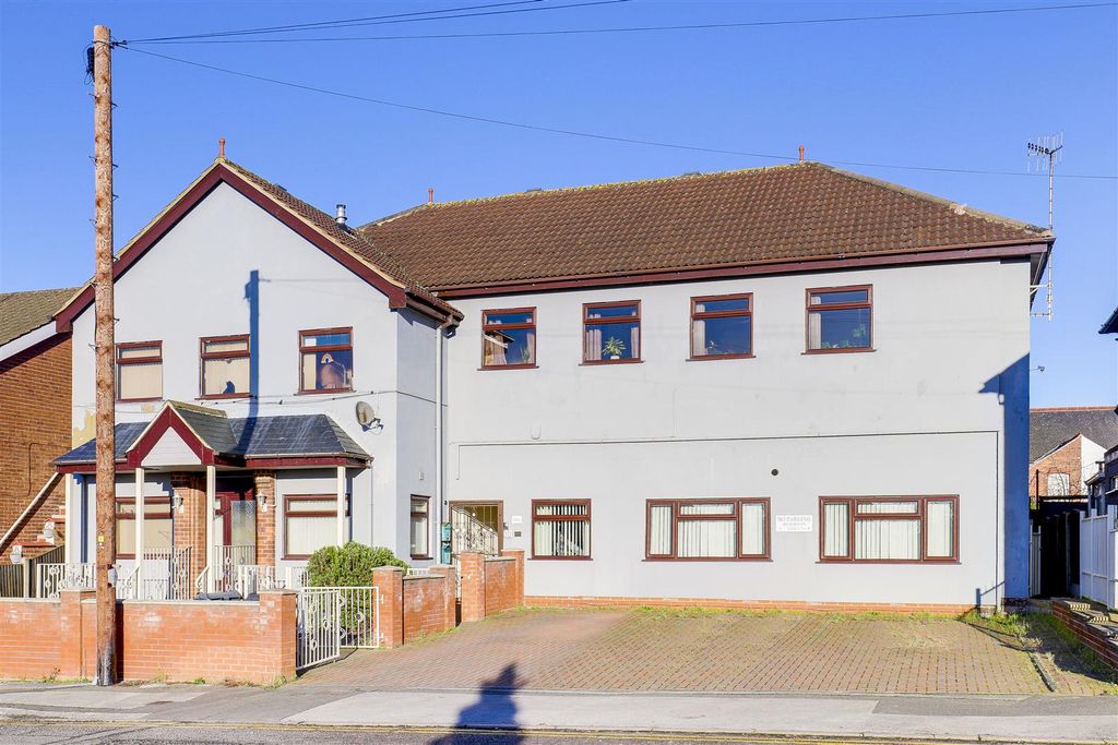 Property photo 1 of 14 07878.Jpg