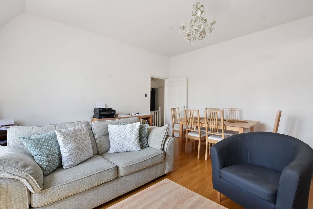 Property photo 2 of 9 2