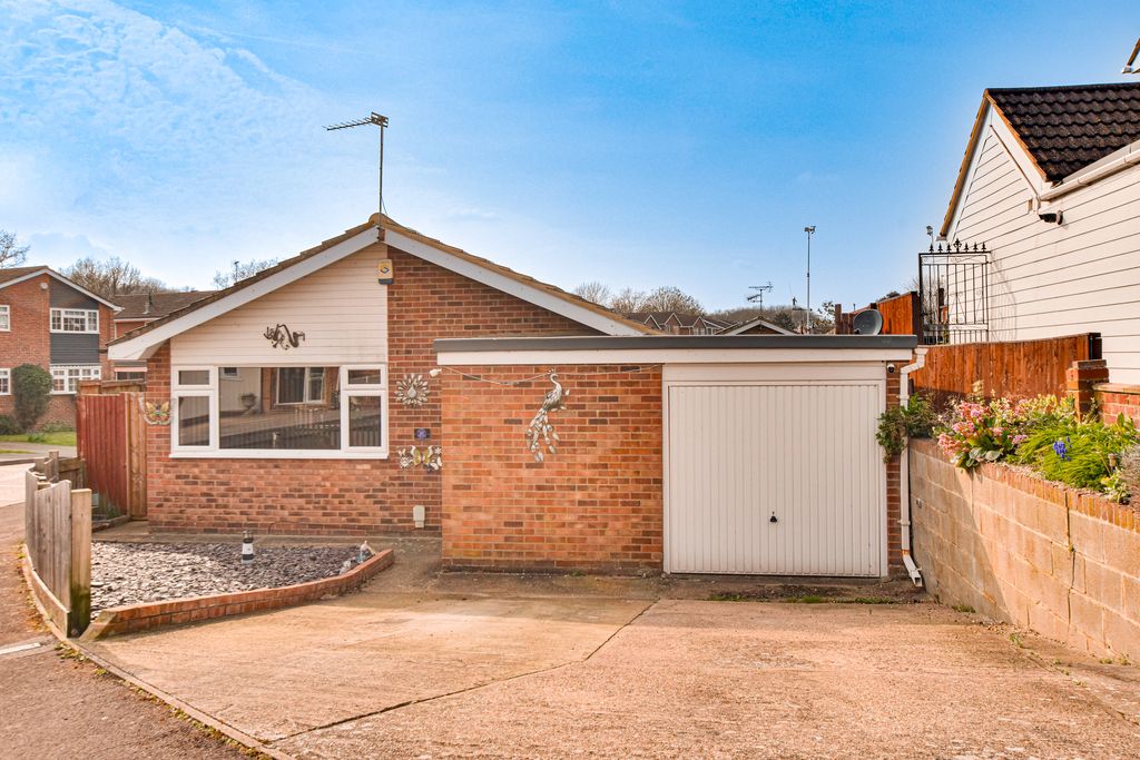 Property photo 1 of 25 Dsc_0040-Dsc_0042