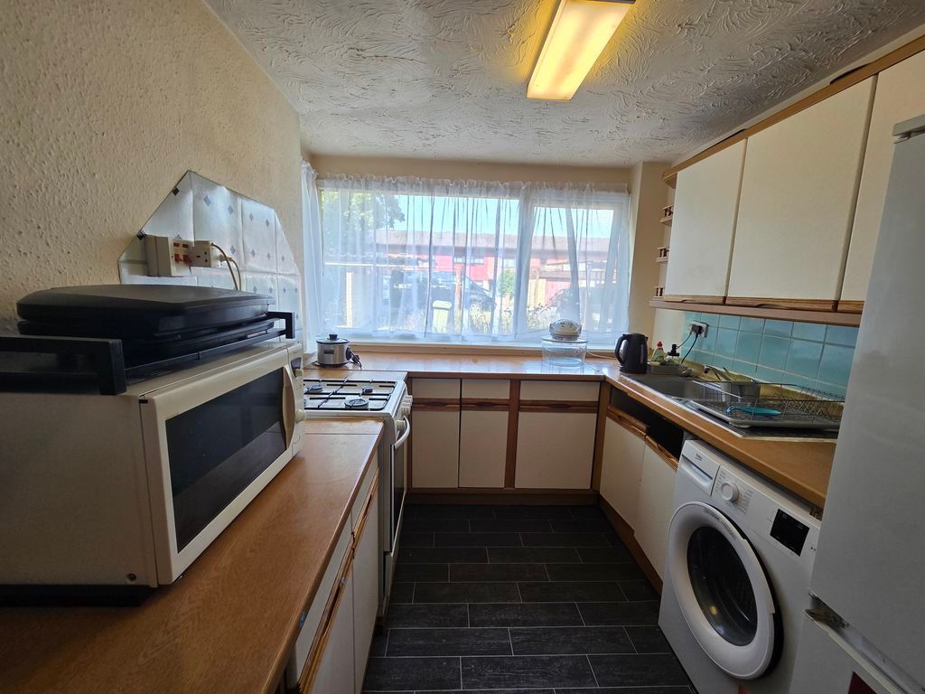 Property photo 2 of 13 Kitchen
