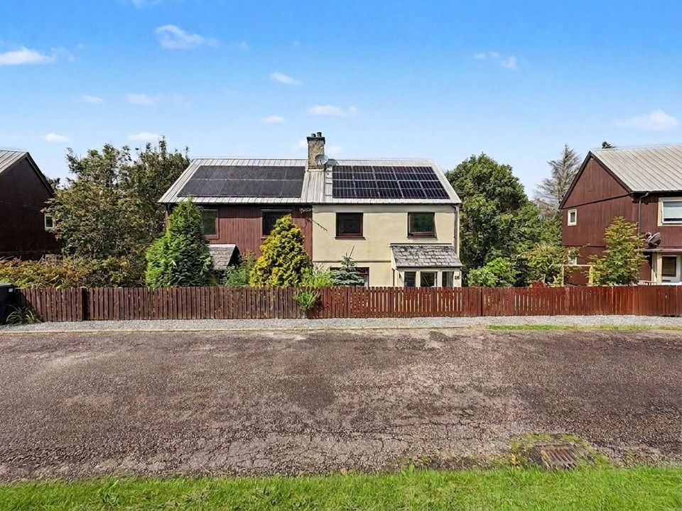 Property photo 3 of 56