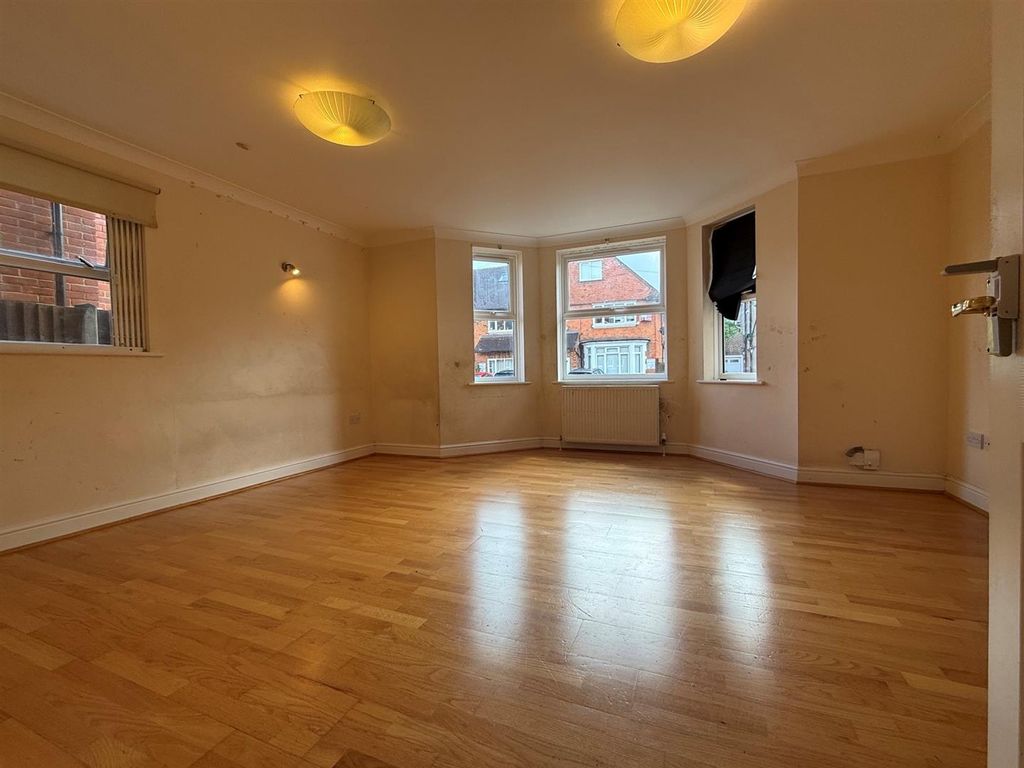 Property photo 2 of 10 Lounge/ Dining Room