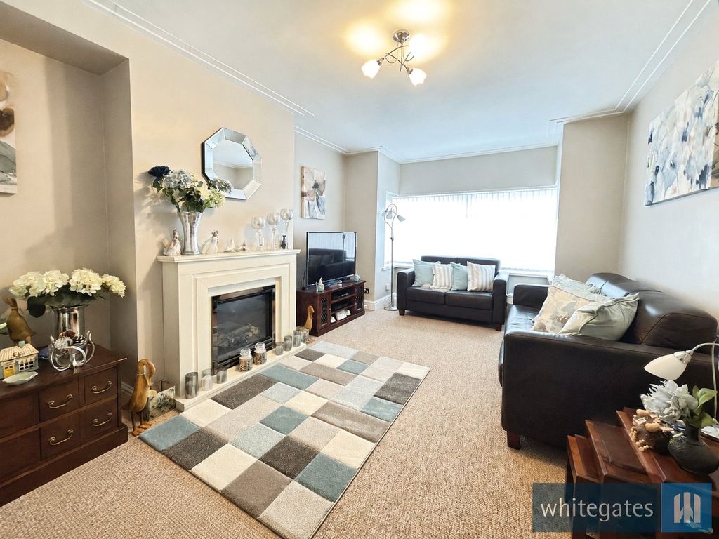 Property photo 3 of 16 Picture No. 02
