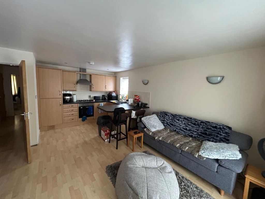 Property photo 3 of 9 Image 3