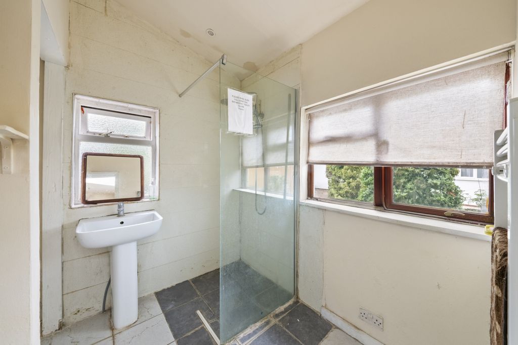 Property photo 3 of 22 Photo 10