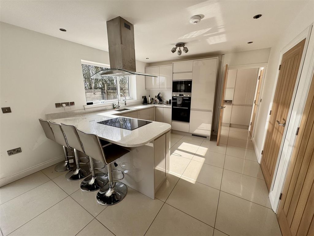 Additional image 6 of 4 bed detached house for saleClos Y Gat, Gorslas, Llanelli SA14