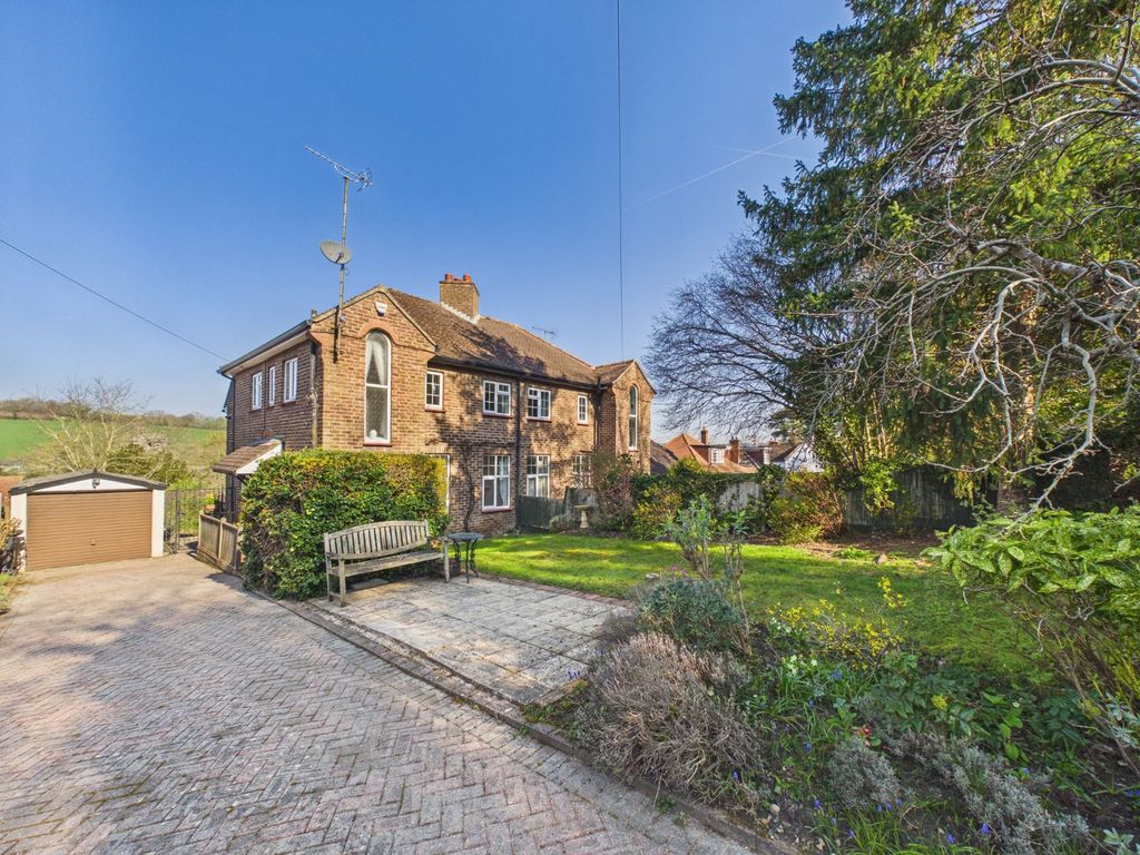 Property photo 1 of 30 Front Aspect