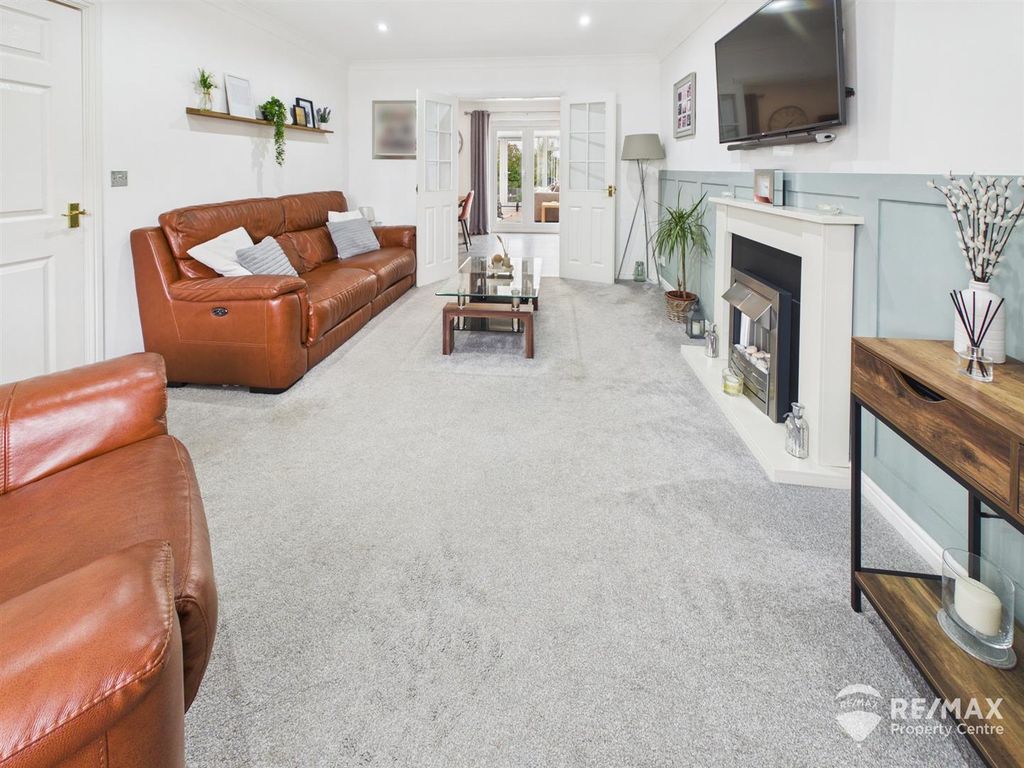 Property photo 3 of 34 Cam02842G0-Pr0359-Still016.Jpg