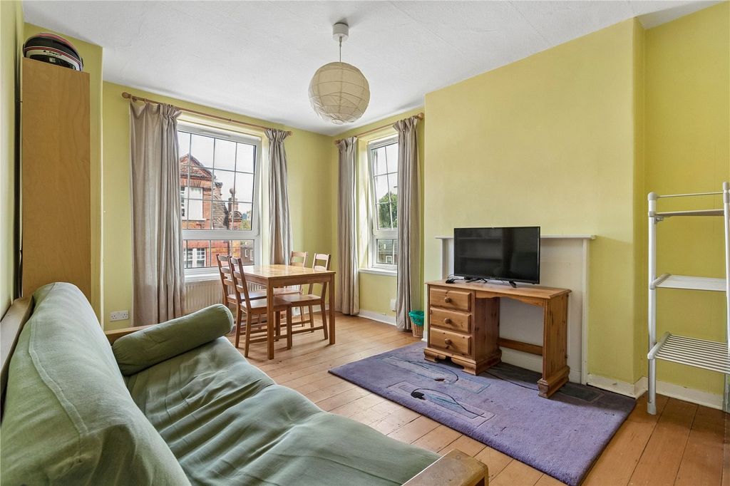 Property photo 1 of 8 Picture No. 06