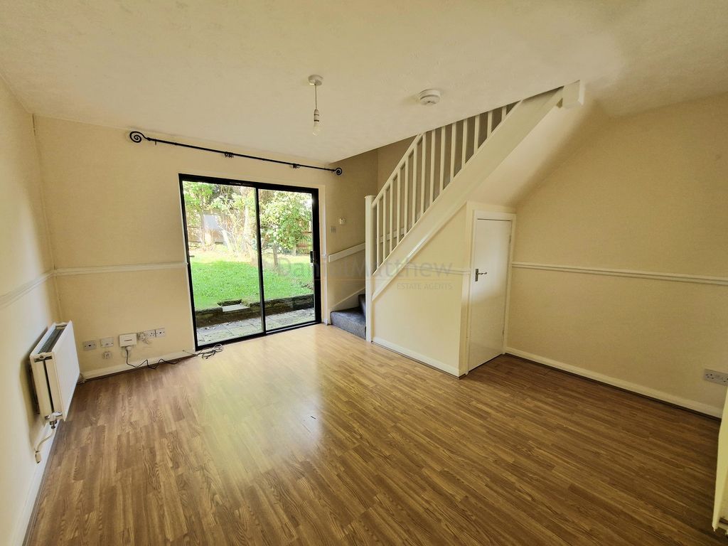 Property photo 2 of 7 Lounge